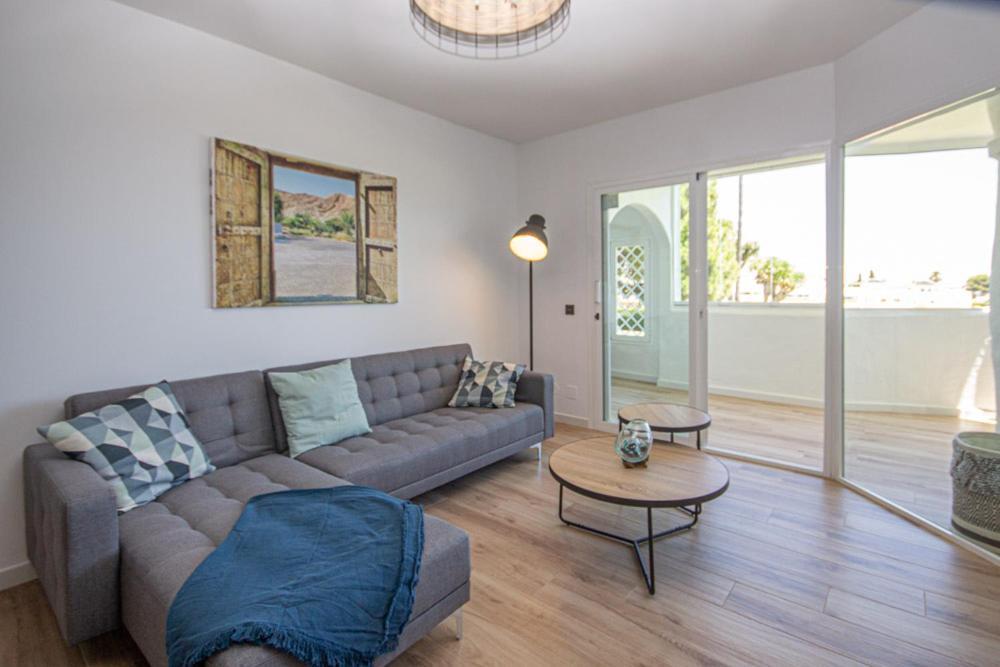 Wonderful 2 Bed Apartment With Stunning Sea Views Sitio de Calahonda Bagian luar foto